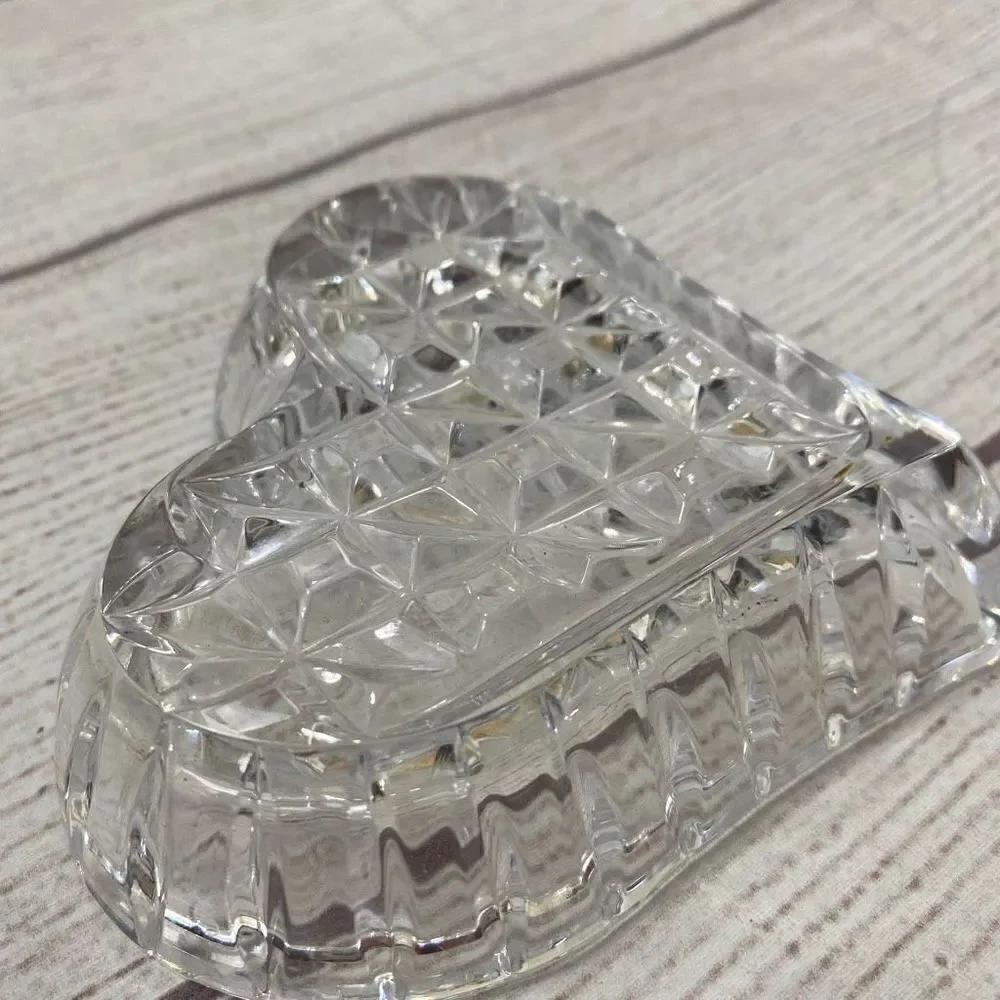 Glass beveled heart dish decor 3.5”x4”